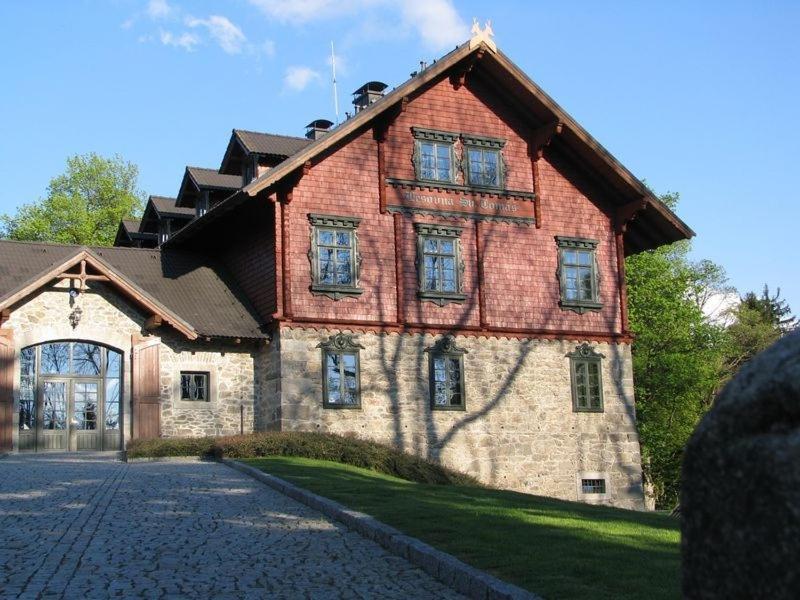 Hotel Svatý Tomáš Přední Výtoň Exteriér fotografie