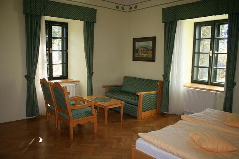 Hotel Svatý Tomáš Přední Výtoň Exteriér fotografie