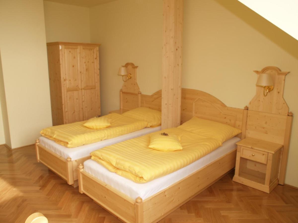 Hotel Svatý Tomáš Přední Výtoň Exteriér fotografie