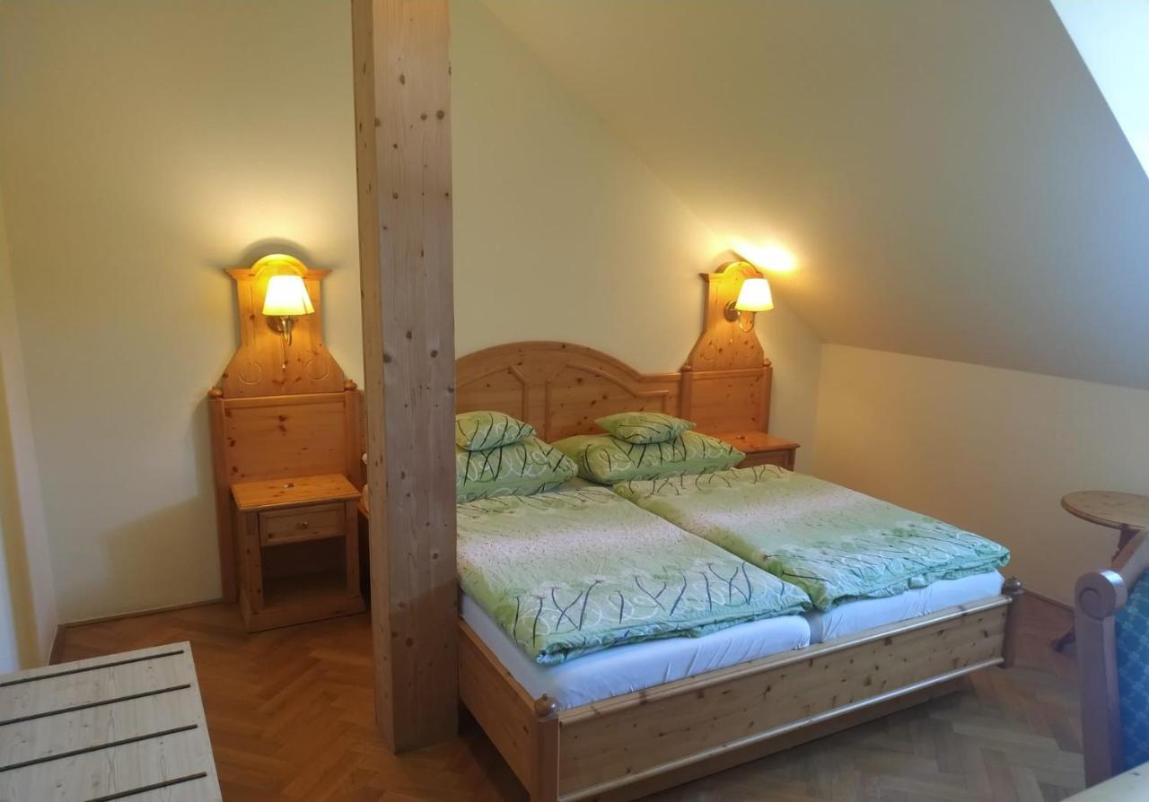 Hotel Svatý Tomáš Přední Výtoň Exteriér fotografie