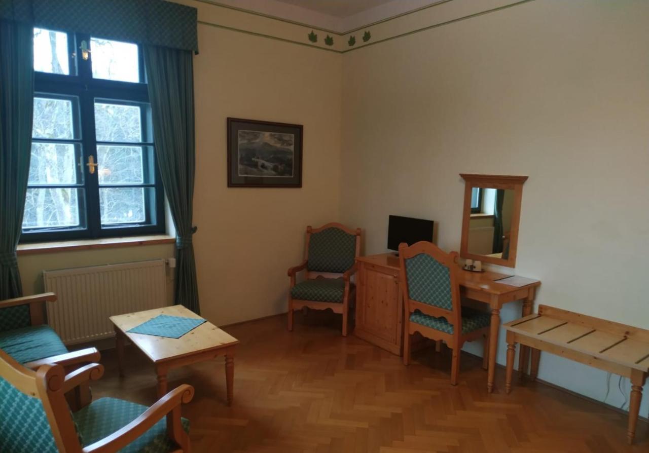 Hotel Svatý Tomáš Přední Výtoň Exteriér fotografie