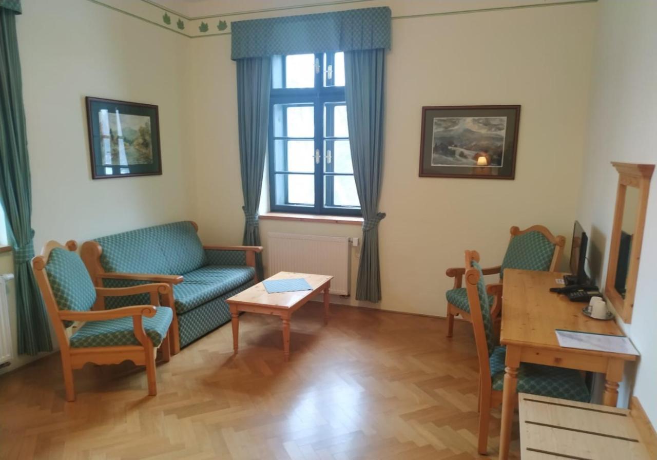 Hotel Svatý Tomáš Přední Výtoň Exteriér fotografie